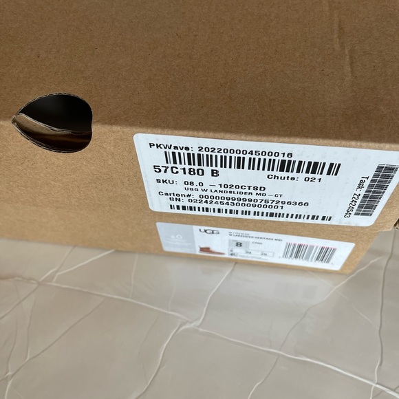 Women’s UGG Landslider Mid size 8 - Picture 5 of 6